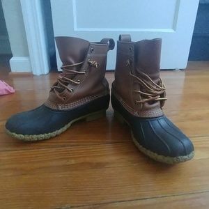 L.L. Bean duck boots 🦆